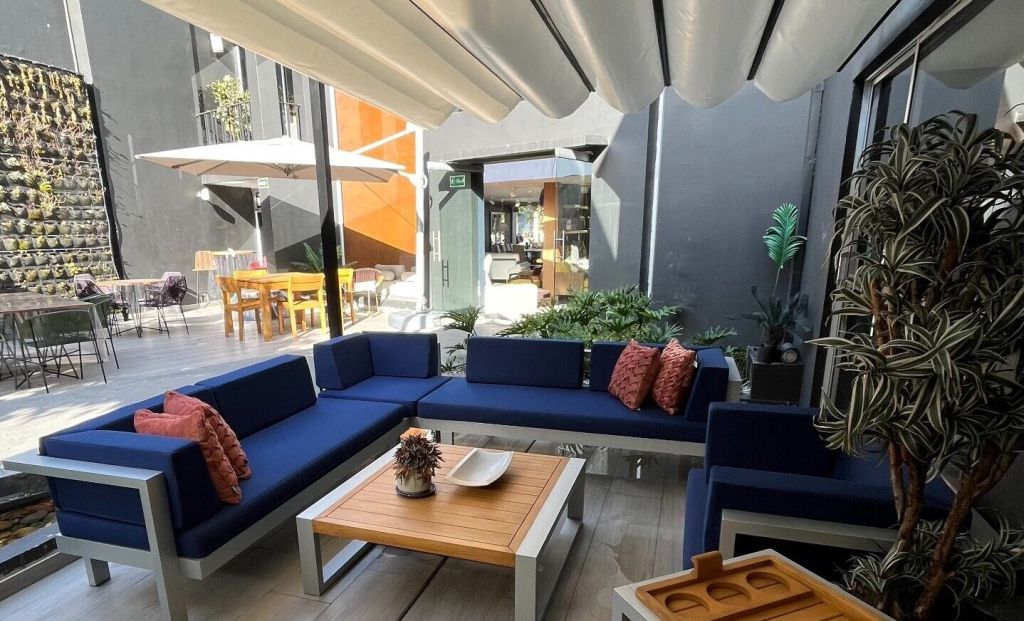 PERGOLA RESTAURANTE — ¿Cómo preparar tu negocio para navidad?
