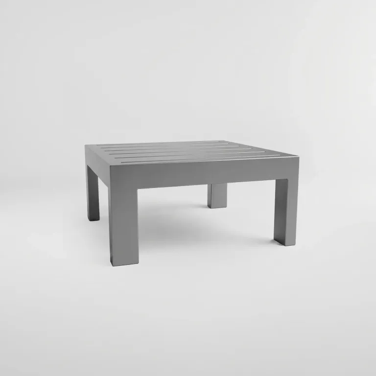 Mesa Auxiliar Montecarlo Solo Aluminio, Colección Francia: vista completa en estudio