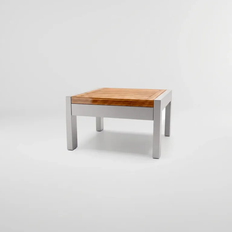 Mesa Auxiliar Sakata Aluteca, Colección Japón: vista completa en estudio