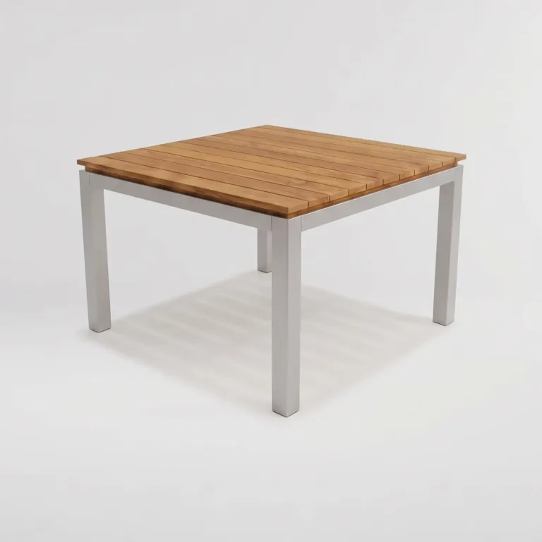 Mesa Cuadrada Alpes Aluteca, Colección Francia: vista completa en estudio