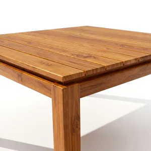 Mesa Cuadrada Alpes, Colección Francia: detalle del acabado