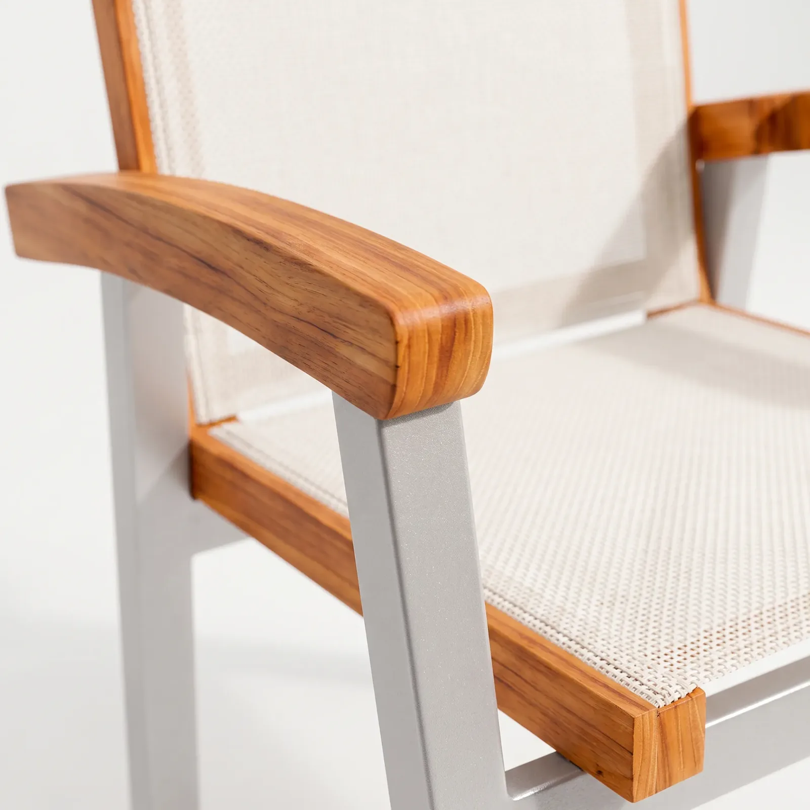 Silla Apilable Tokio, Colección Japón: detalle de materiales y ensambles