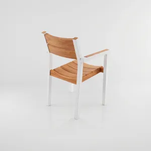 Silla Bretaña Aluteca con Brazo, Colección Francia: vista completa desde otro ángulo